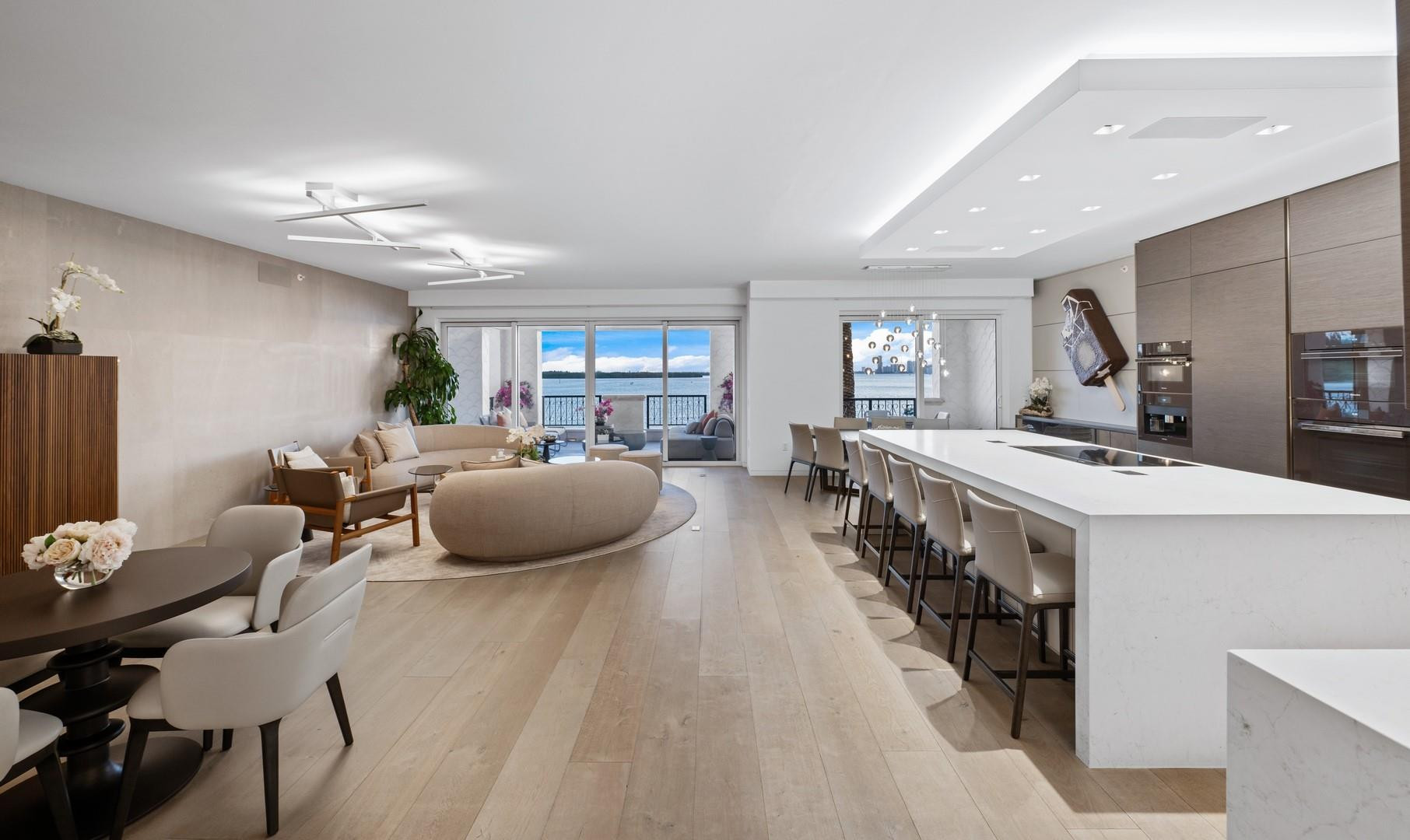 5123 Fisher Island Dr 5123