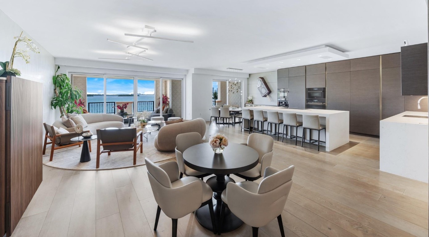 5123 Fisher Island Dr 5123