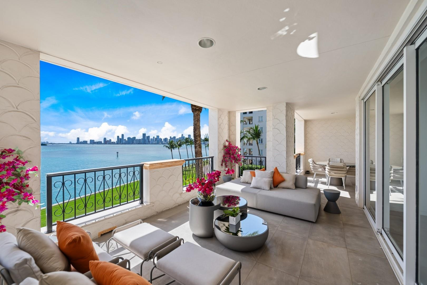 5123 Fisher Island Dr 5123