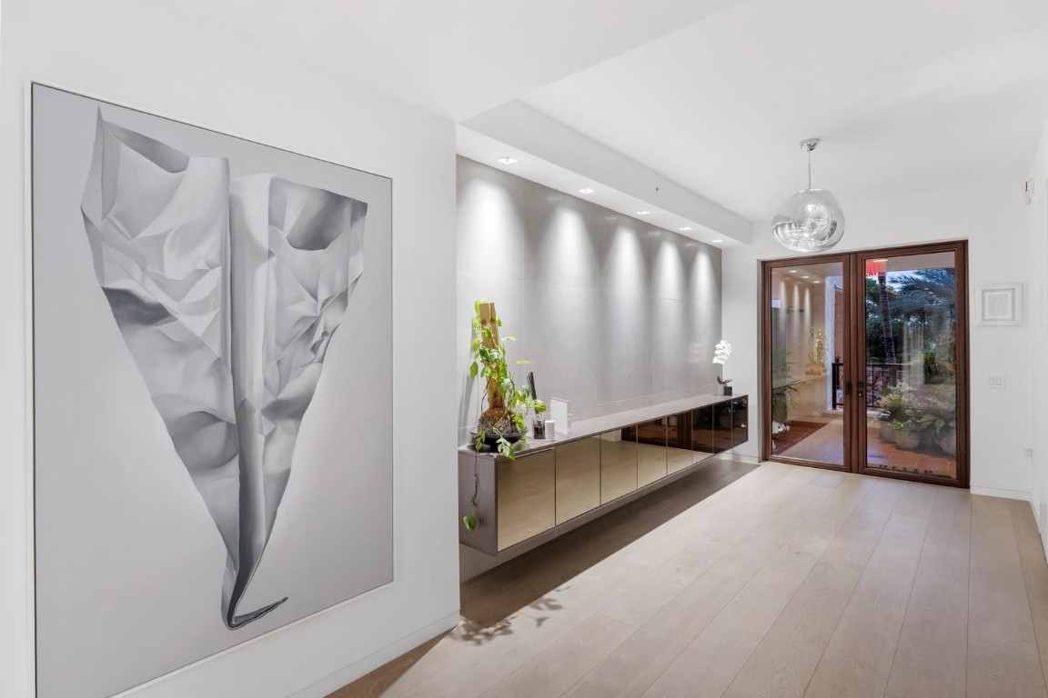 5123 Fisher Island Dr 5123