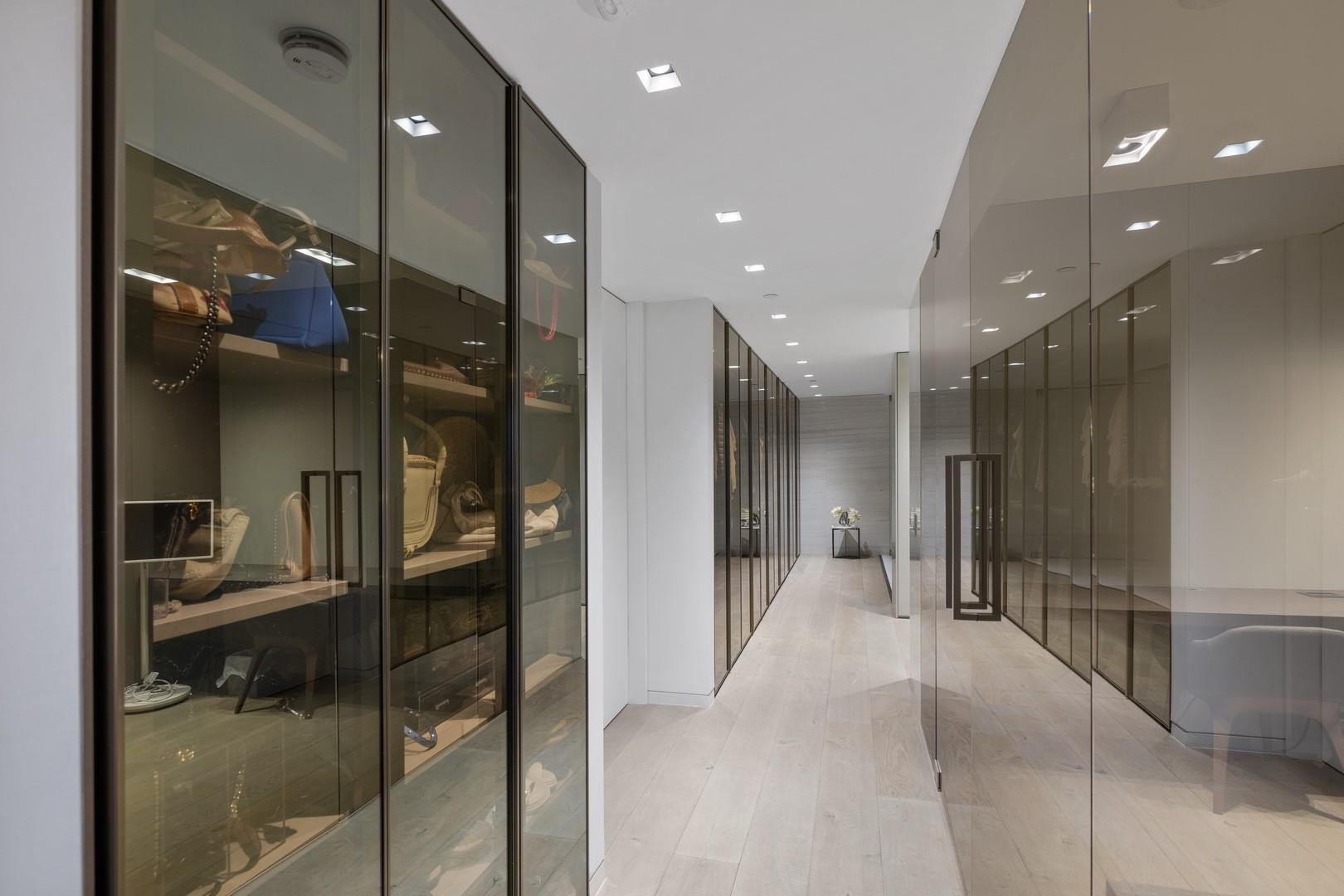 5123 Fisher Island Dr 5123