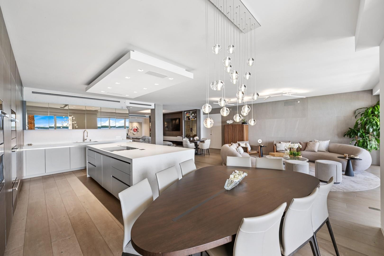 5123 Fisher Island Dr 5123