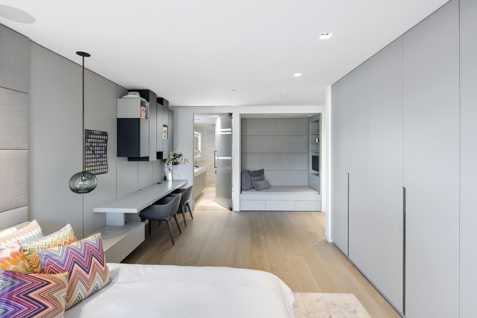 5123 Fisher Island Dr 5123