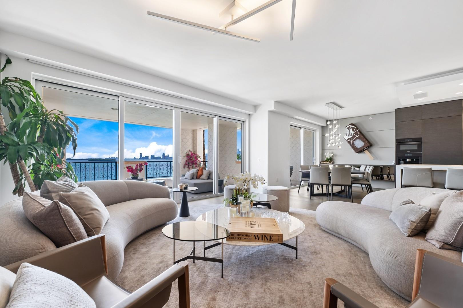 5123 Fisher Island Dr 5123