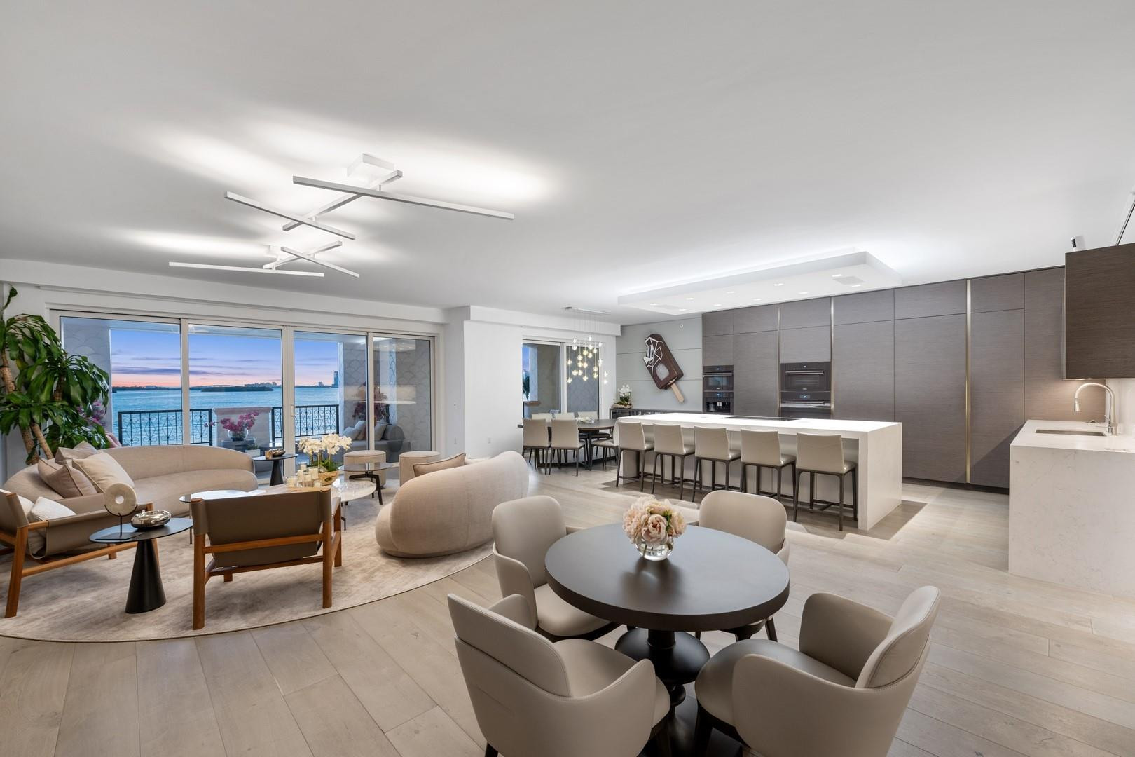 5123 Fisher Island Dr 5123