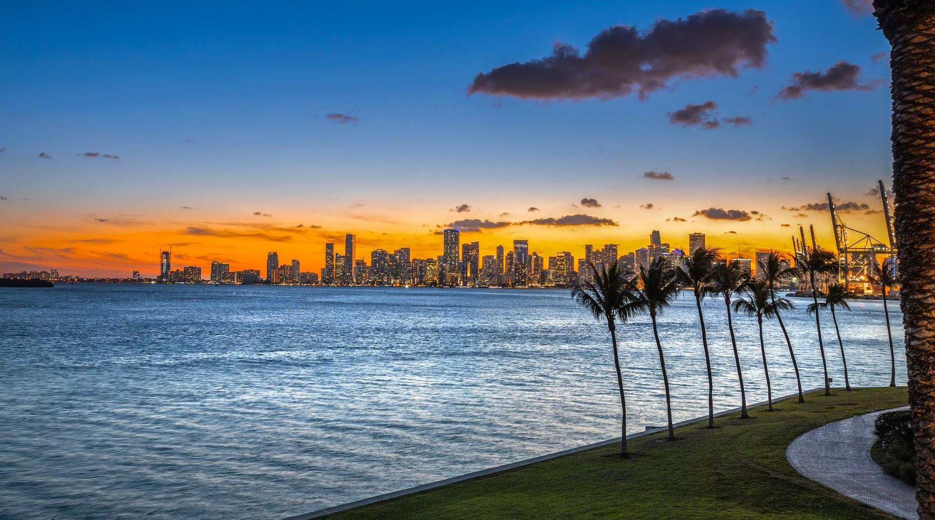 5123 Fisher Island Dr 5123