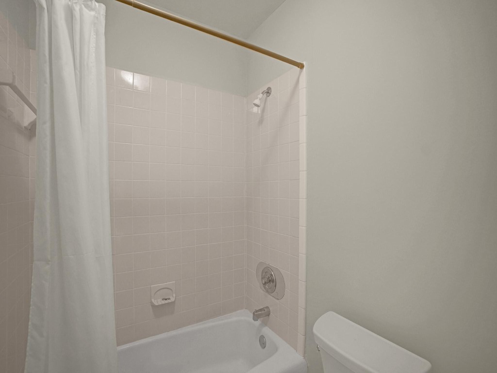 140 Cypress Club Dr 414