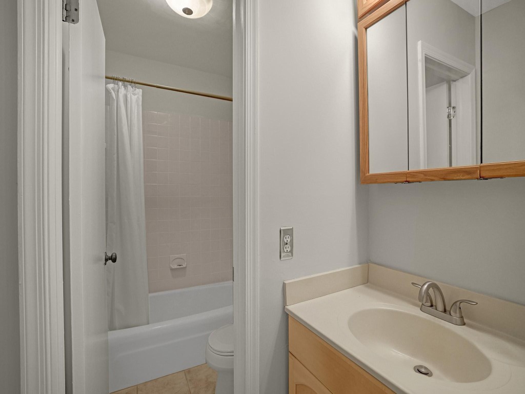 140 Cypress Club Dr 414