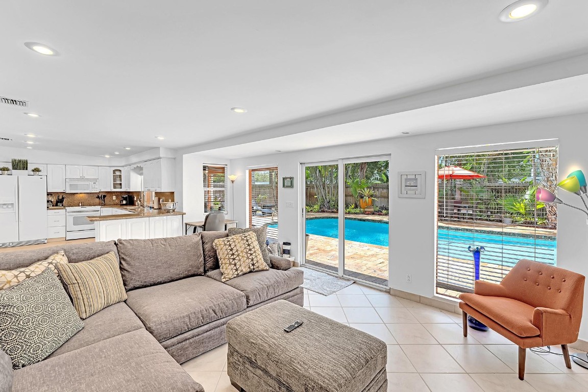 1501 N Victoria Park Rd