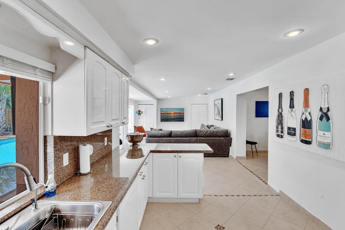 1501 N Victoria Park Rd