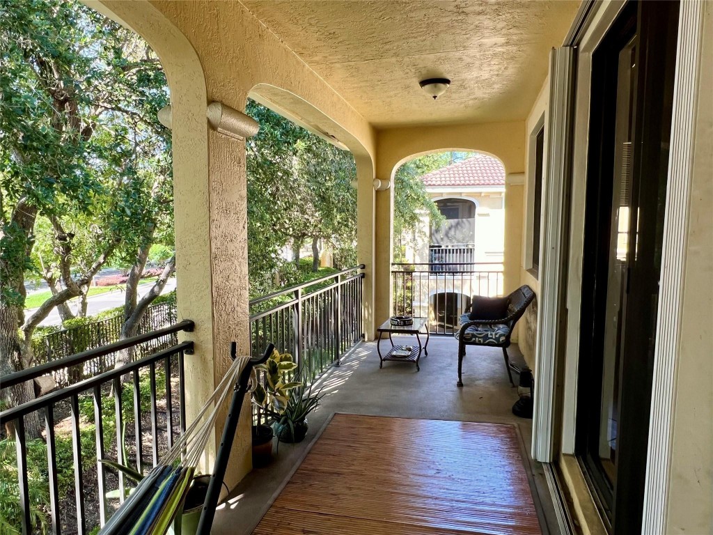 1679 Passion Vine Circle 20-4, Weston Unit: 20-4