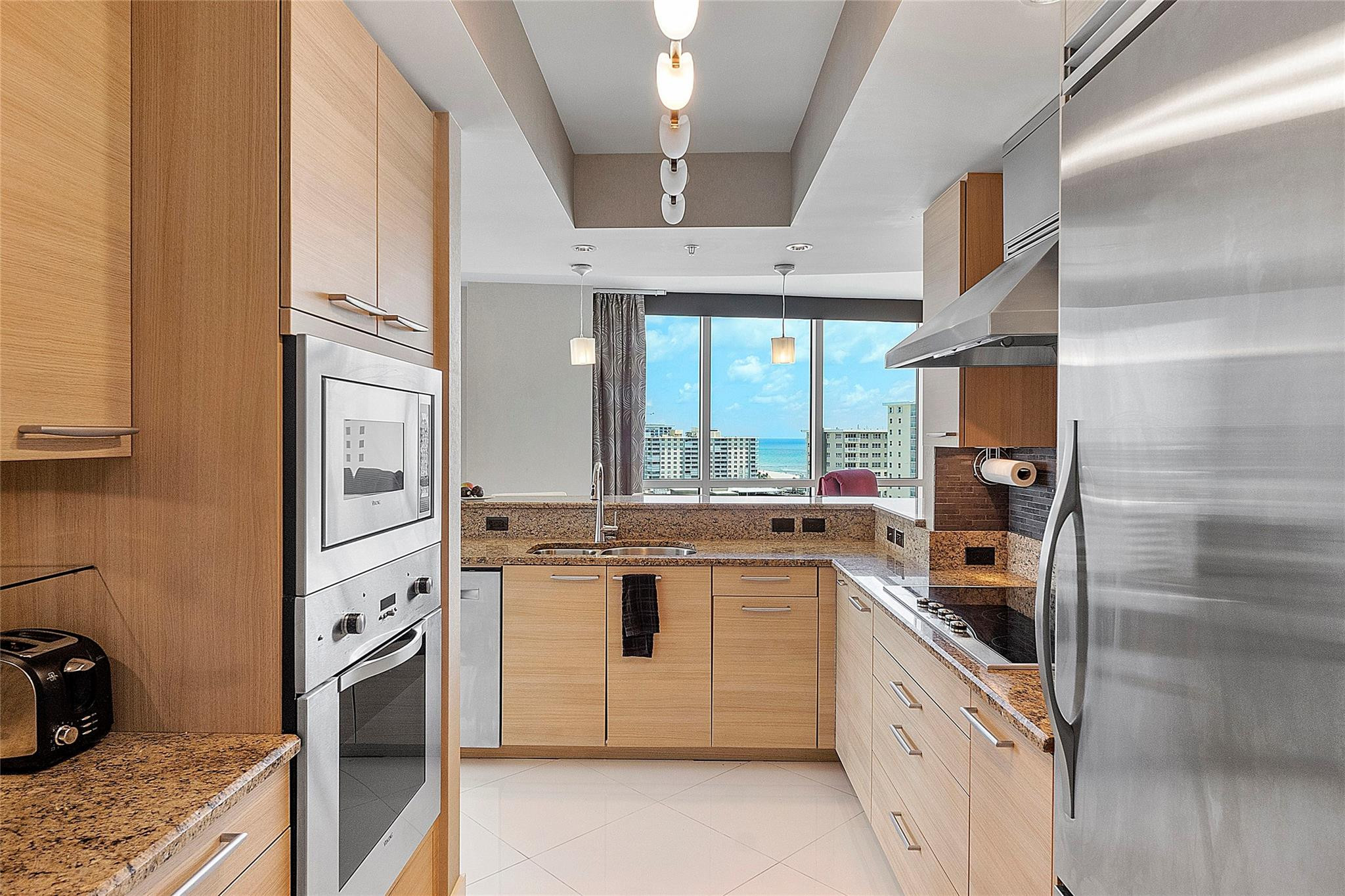 1 N Ocean Blvd 1407