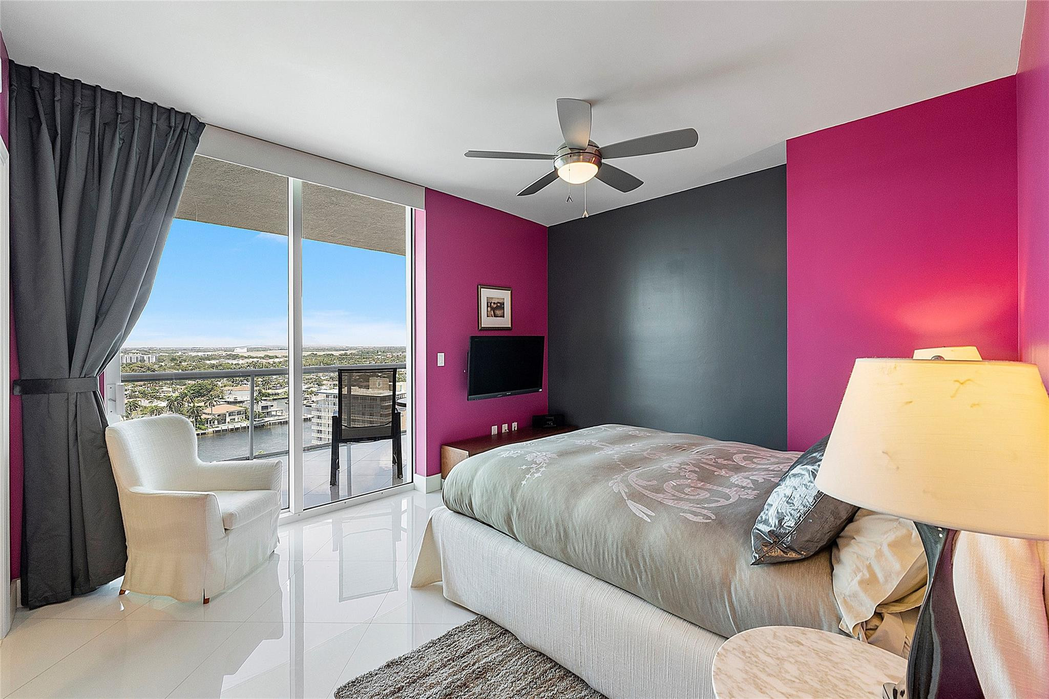 1 N Ocean Blvd 1407