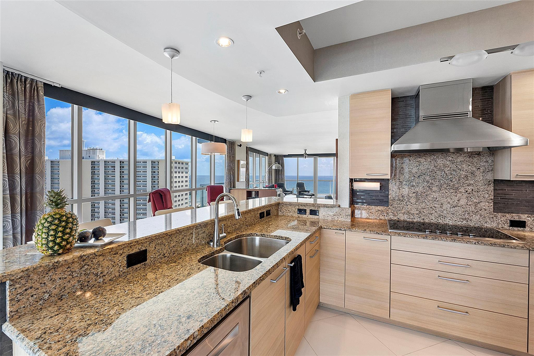 1 N Ocean Blvd 1407