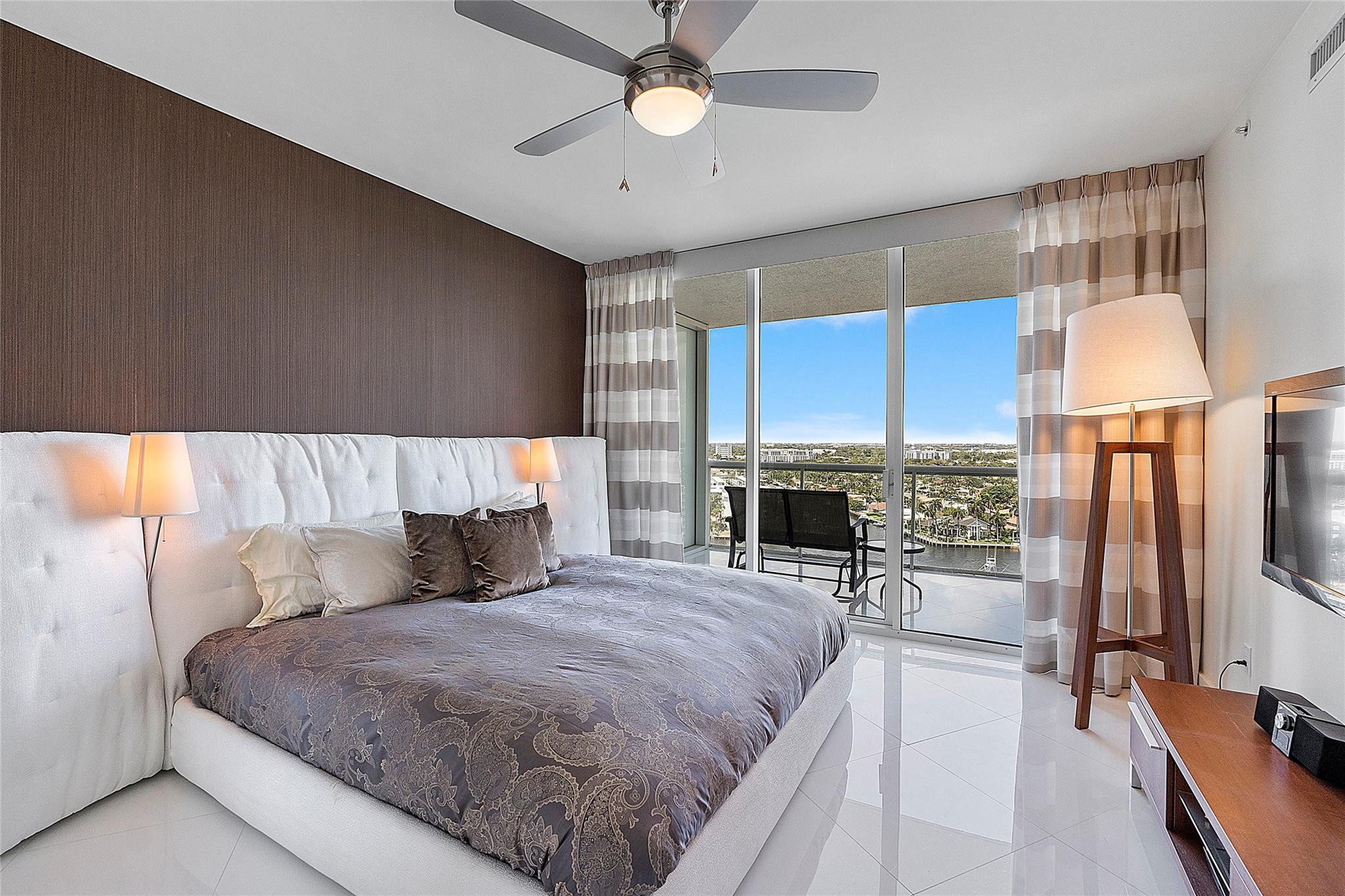 1 N Ocean Blvd 1407