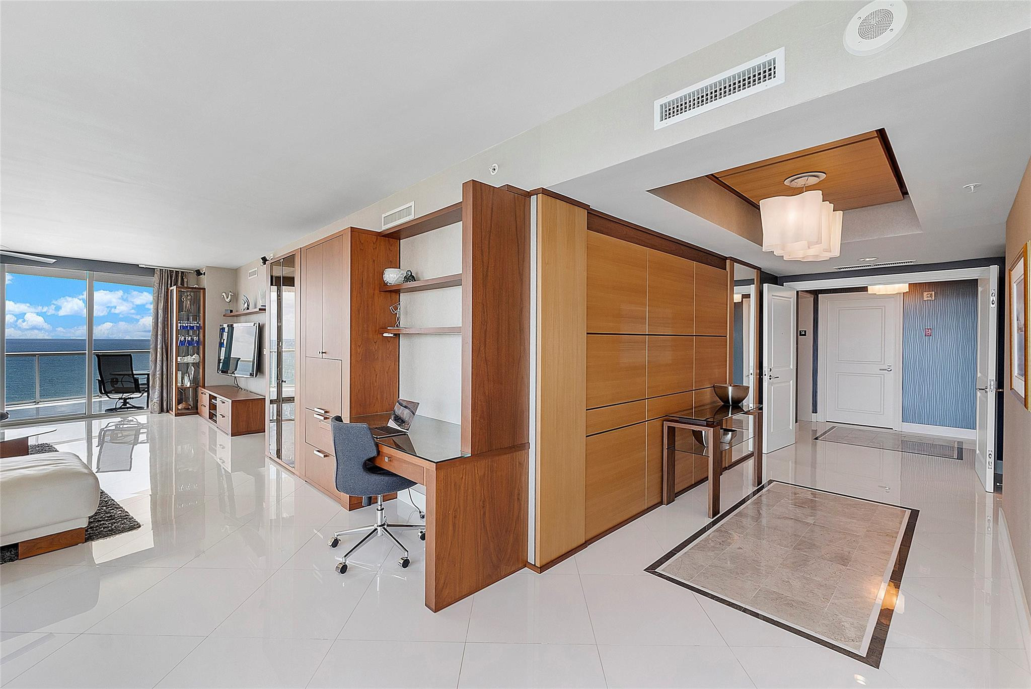 1 N Ocean Blvd 1407