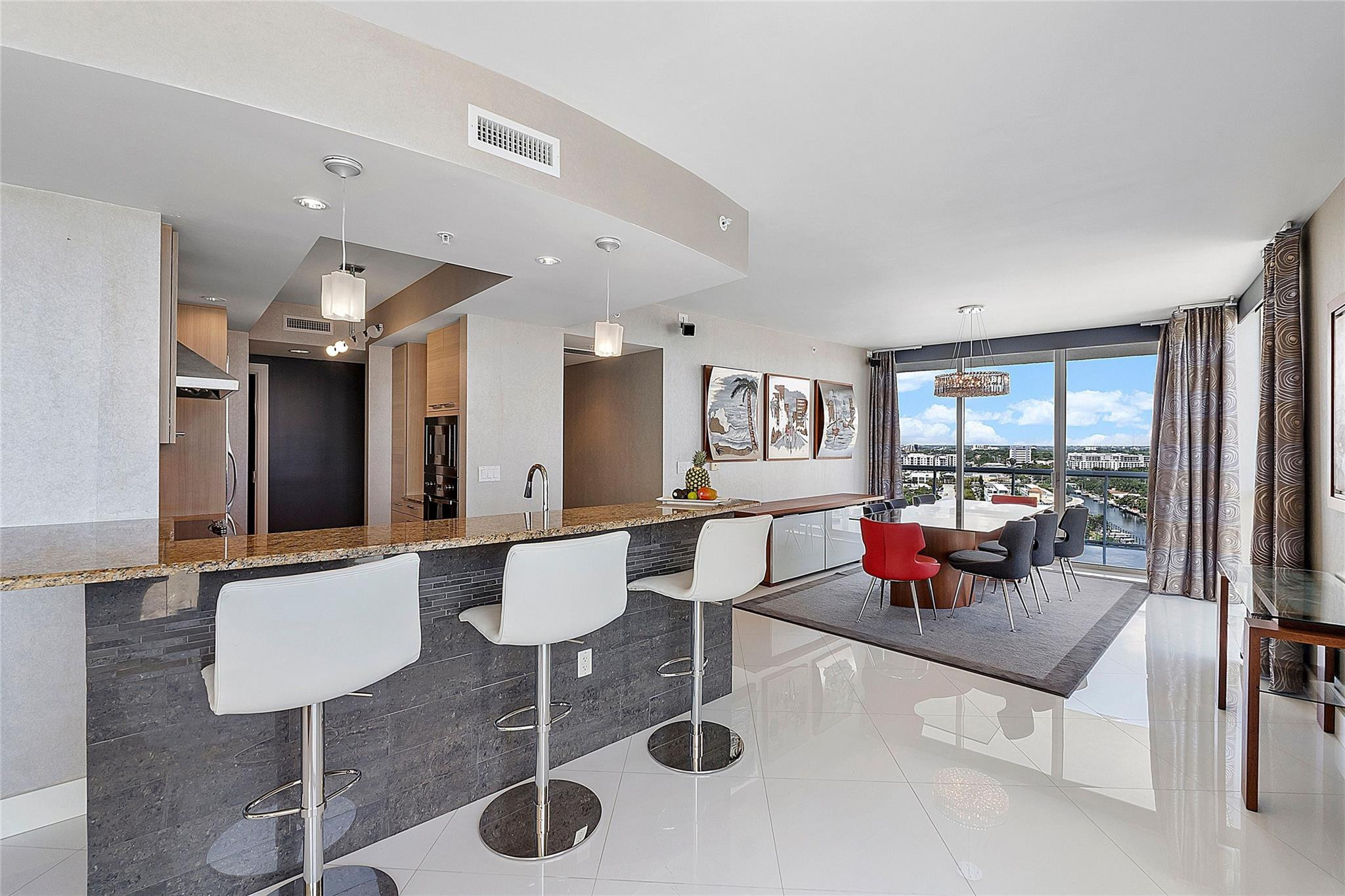 1 N Ocean Blvd 1407