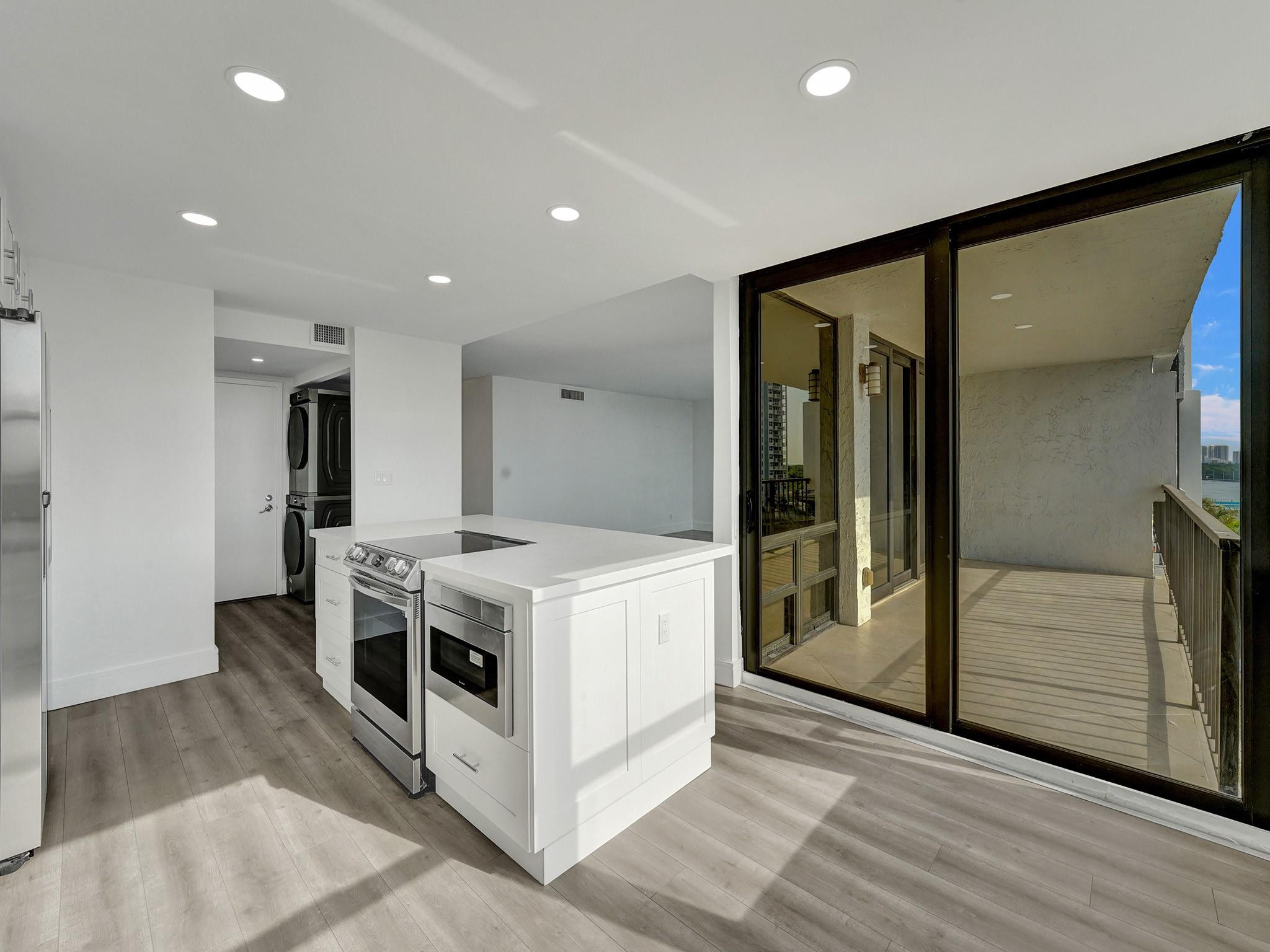 936 Intracoastal Dr 7E