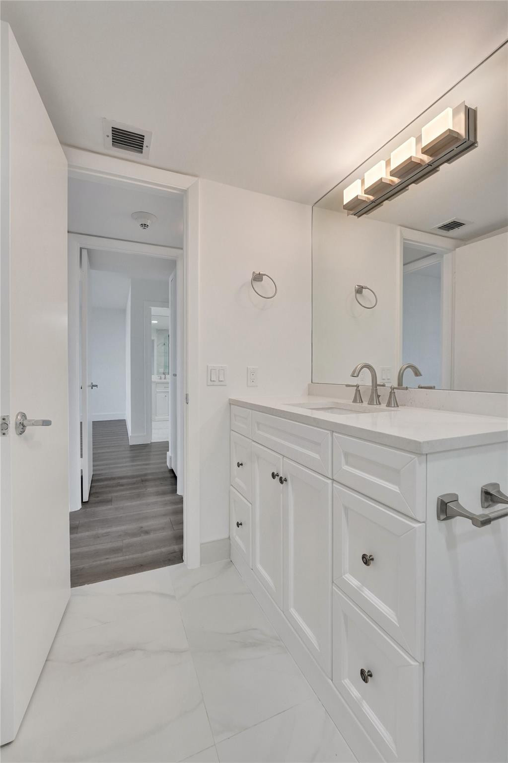 936 Intracoastal Dr 7E