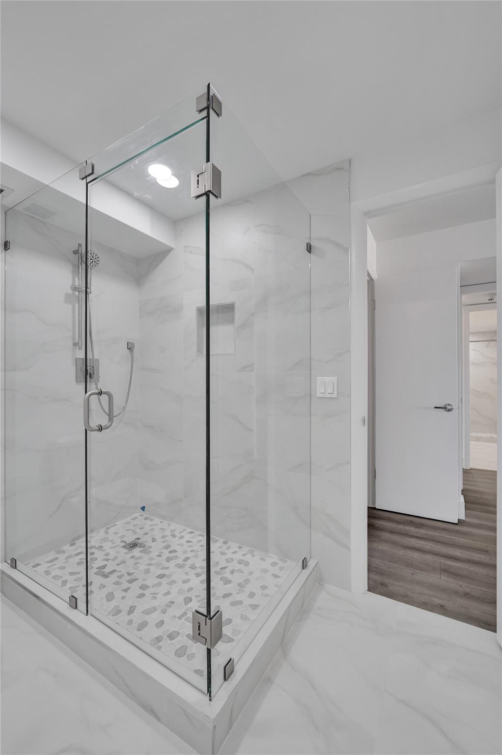 936 Intracoastal Dr 7E