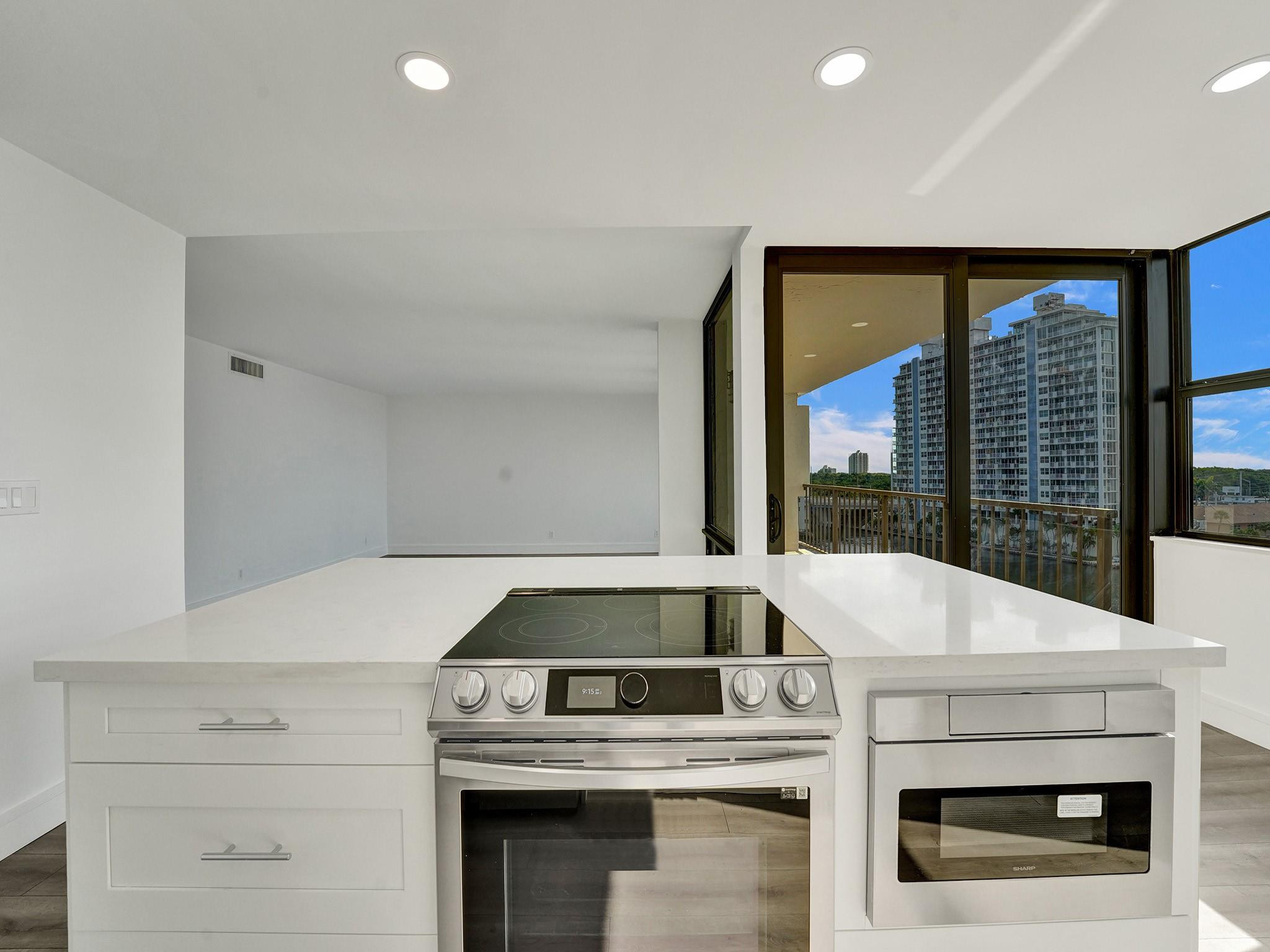 936 Intracoastal Dr 7E