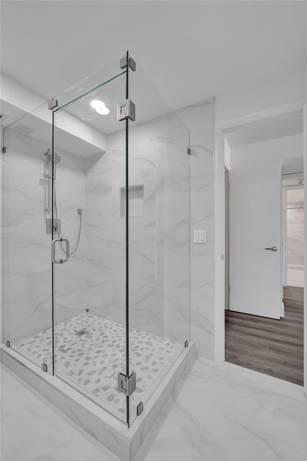 936 Intracoastal Dr 7E