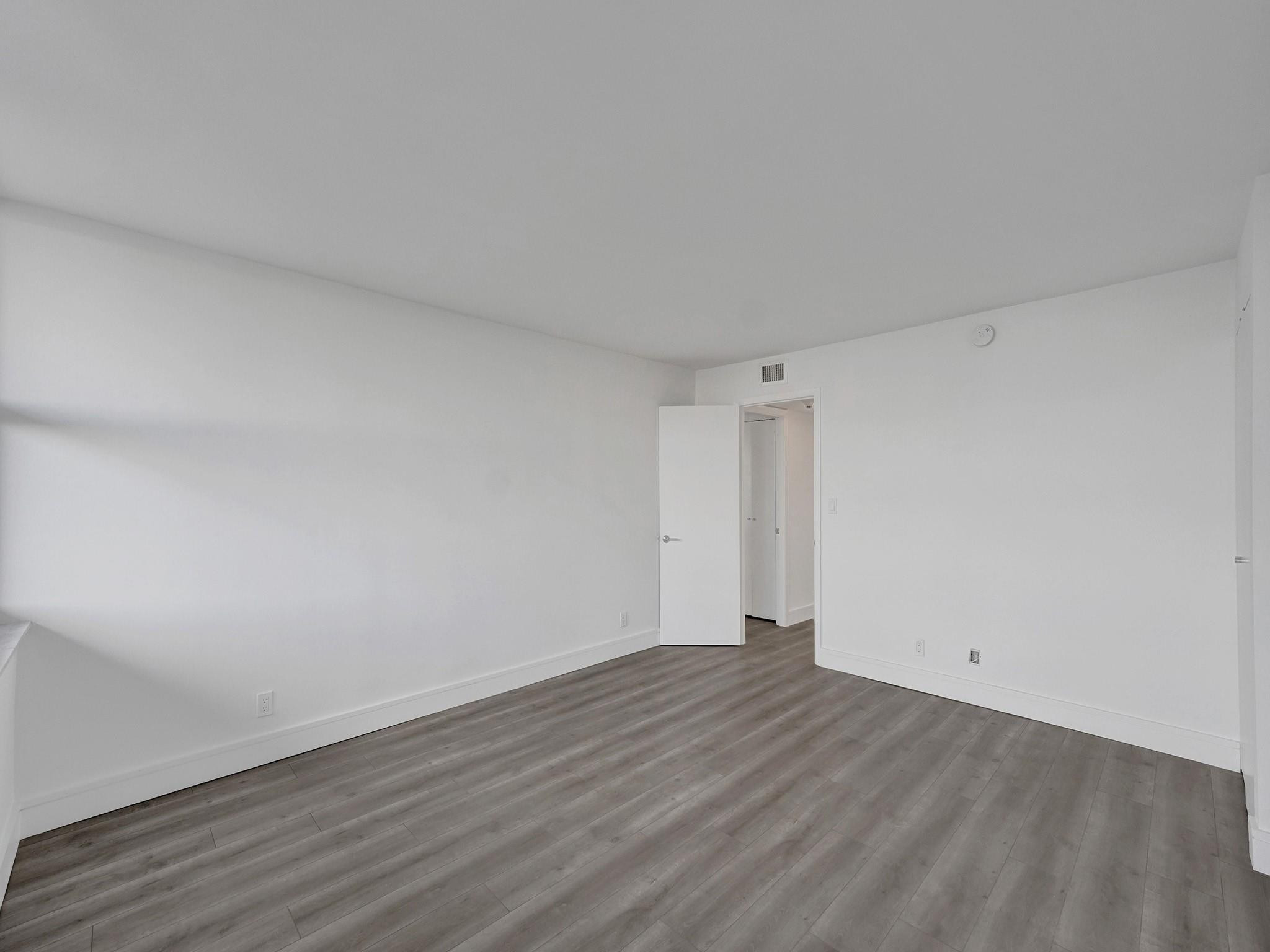 936 Intracoastal Dr 7E