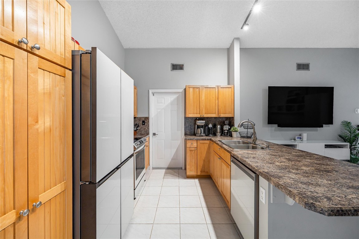 21248 Summertrace Cir