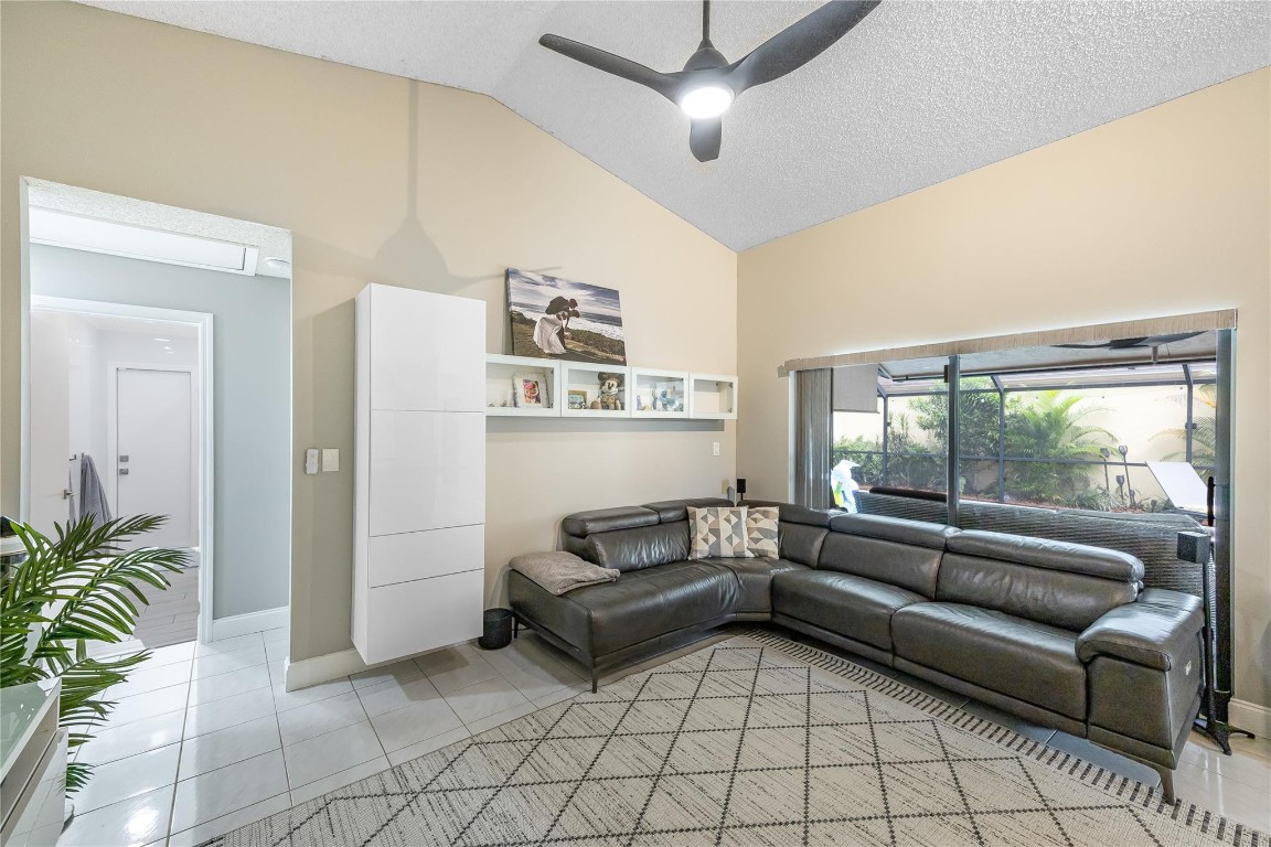 21248 Summertrace Cir