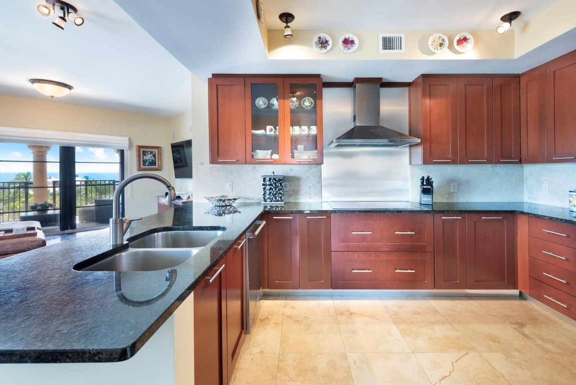 2509 N OCEAN BLVD 777