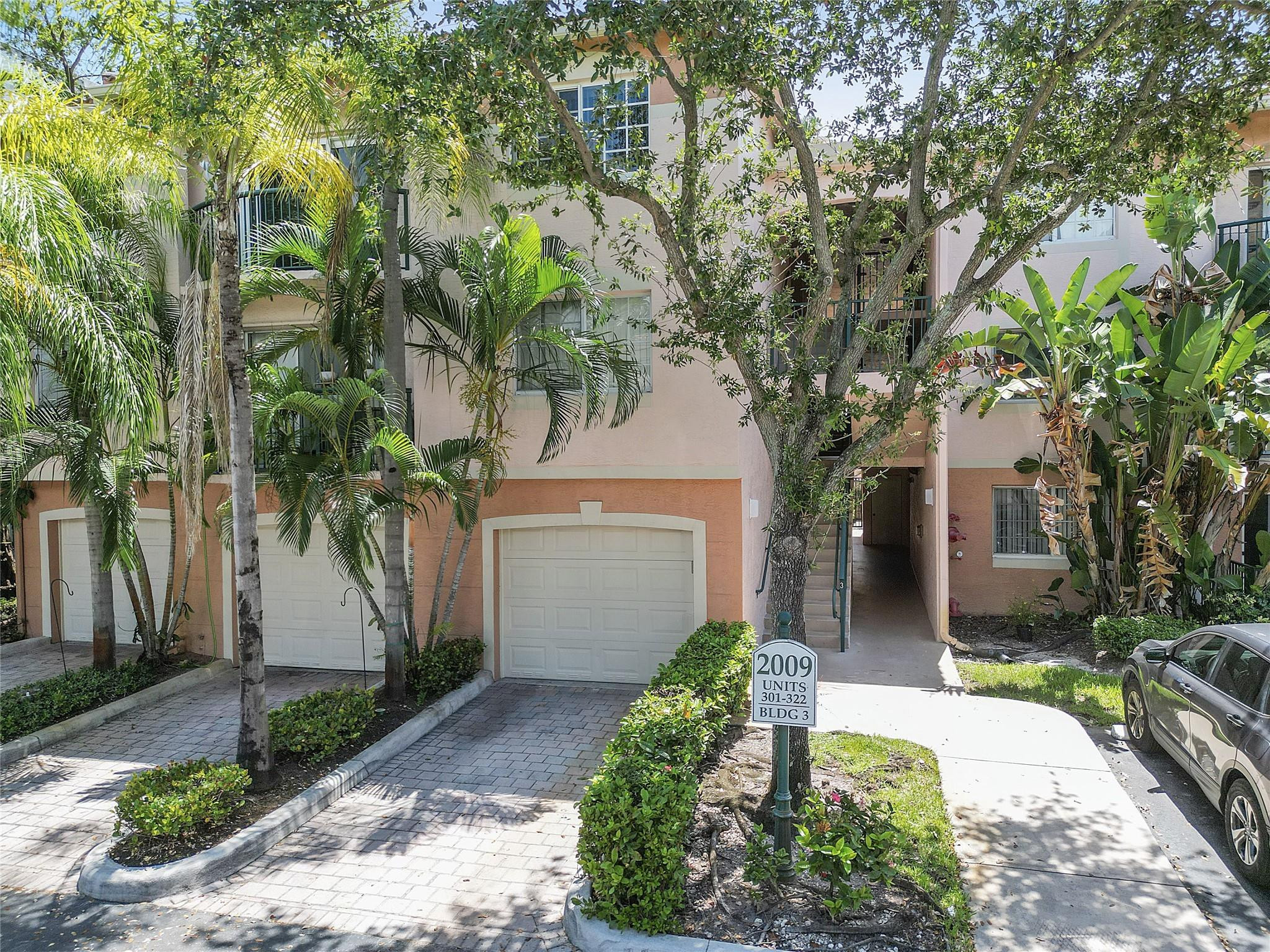 2009 SE 10th Ave 301