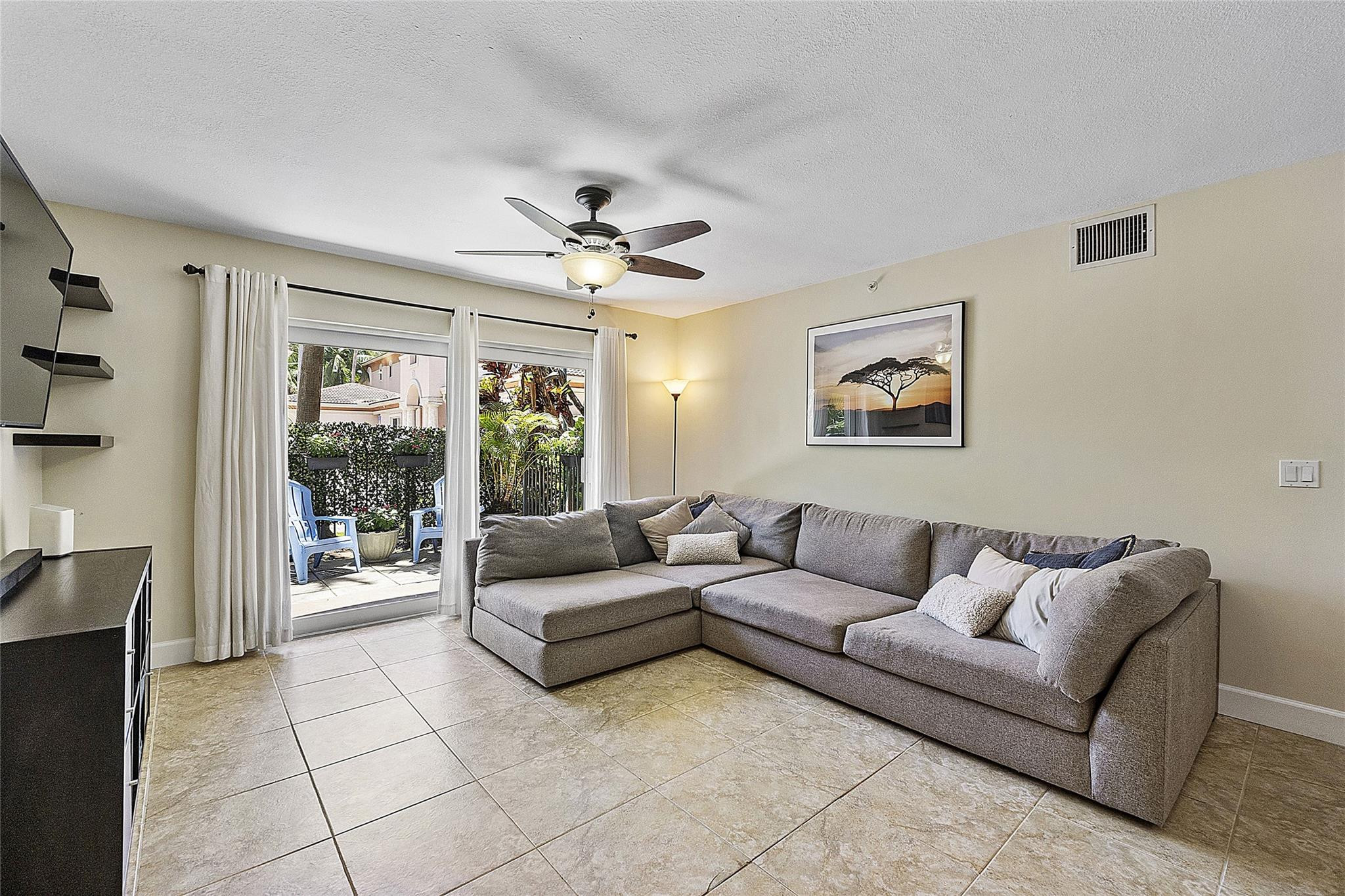 2009 SE 10th Ave 301