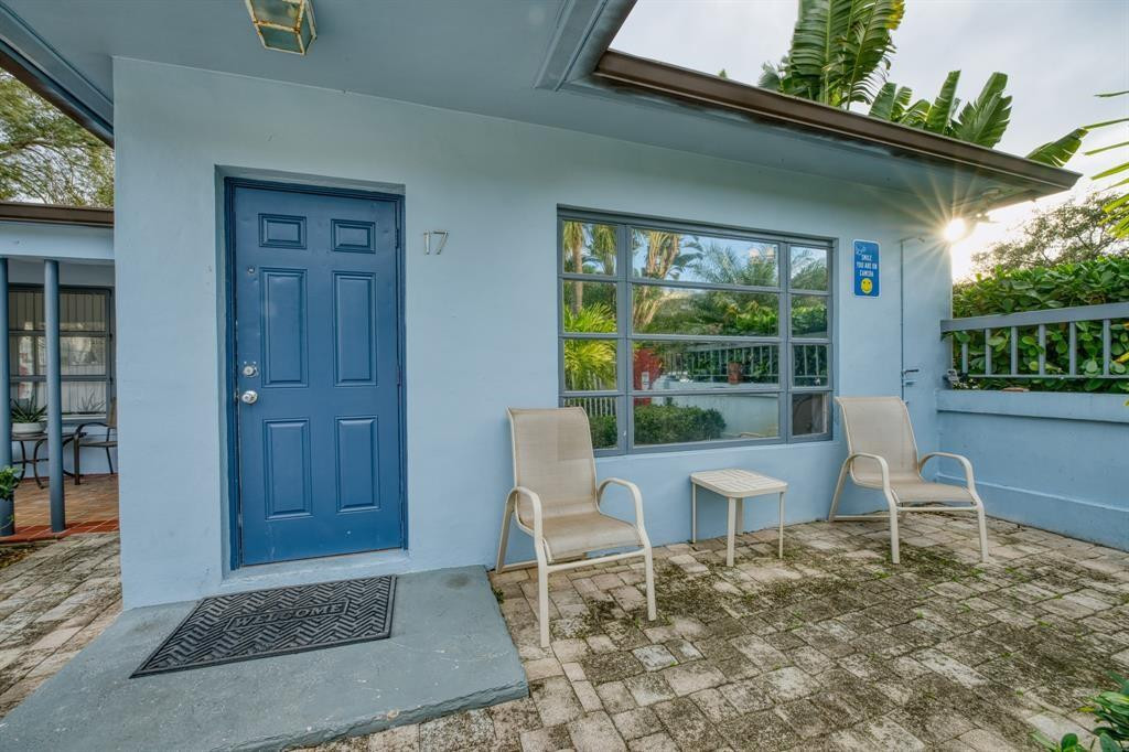 408 NE 7th Avenue 17