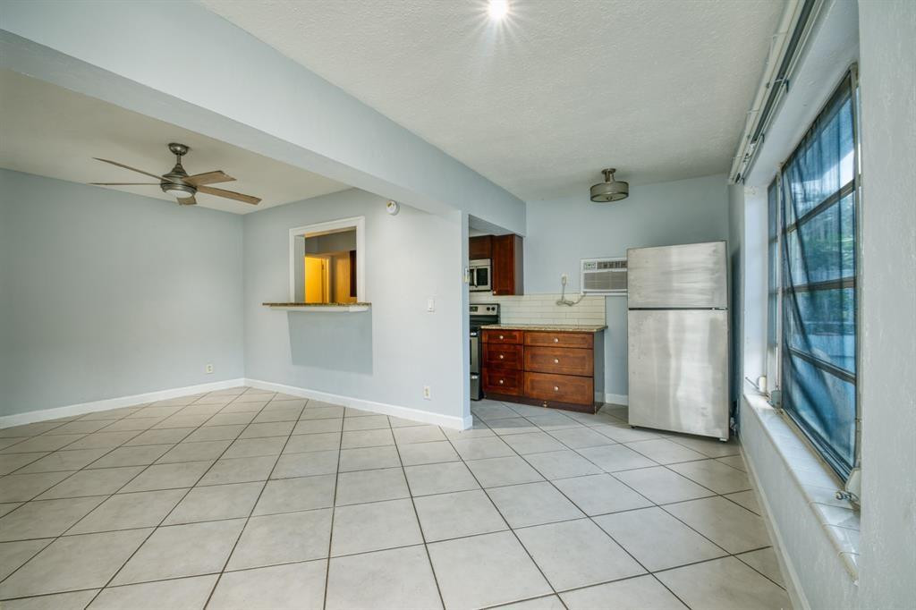 408 NE 7th Avenue 17