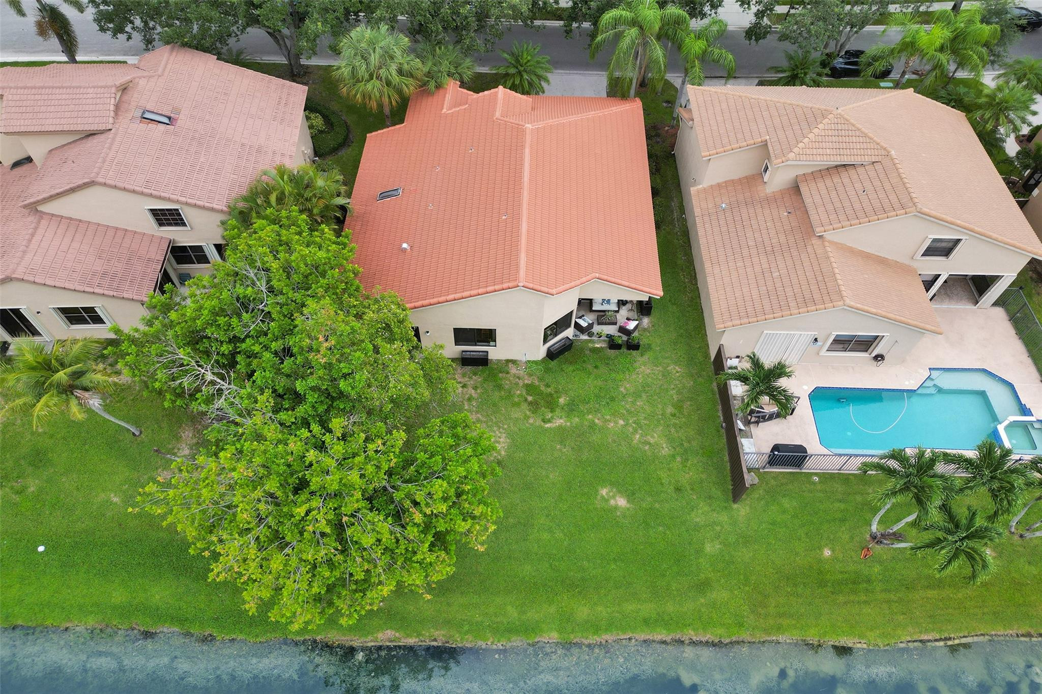 10370 NW 14th St