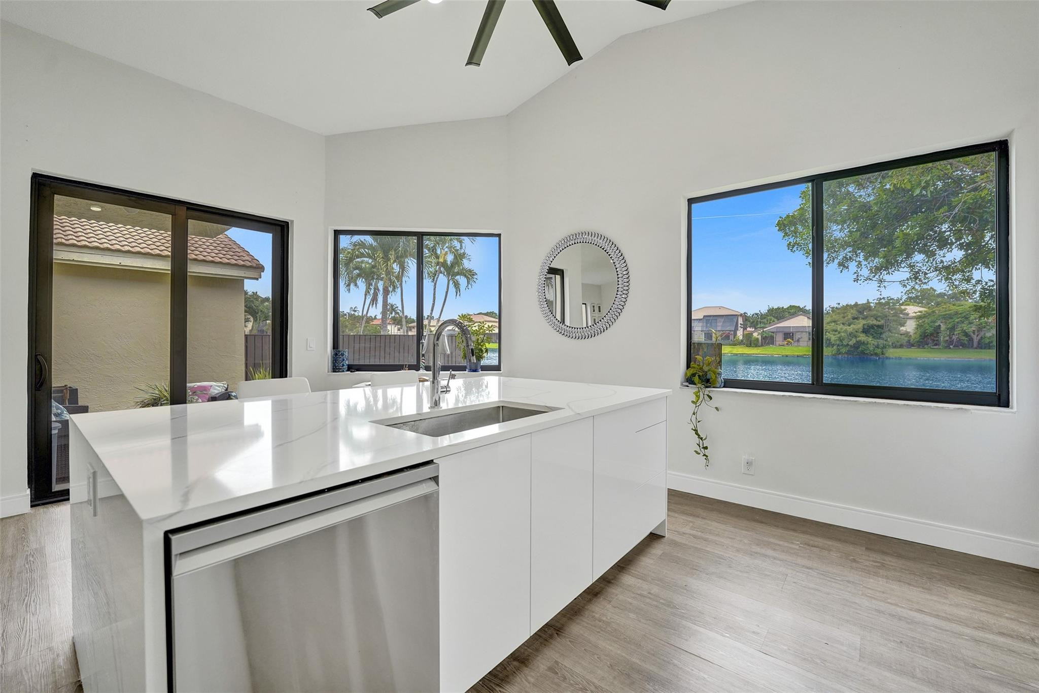 10370 NW 14th St