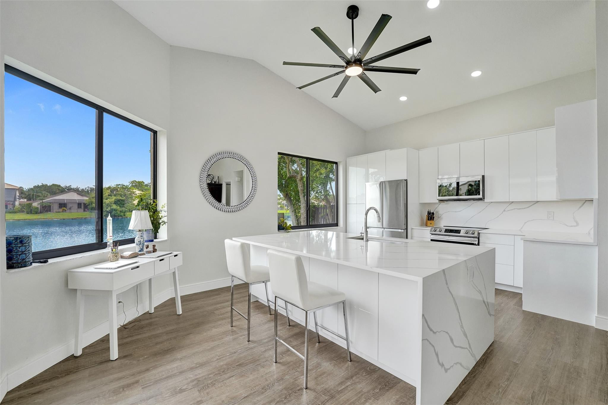 10370 NW 14th St
