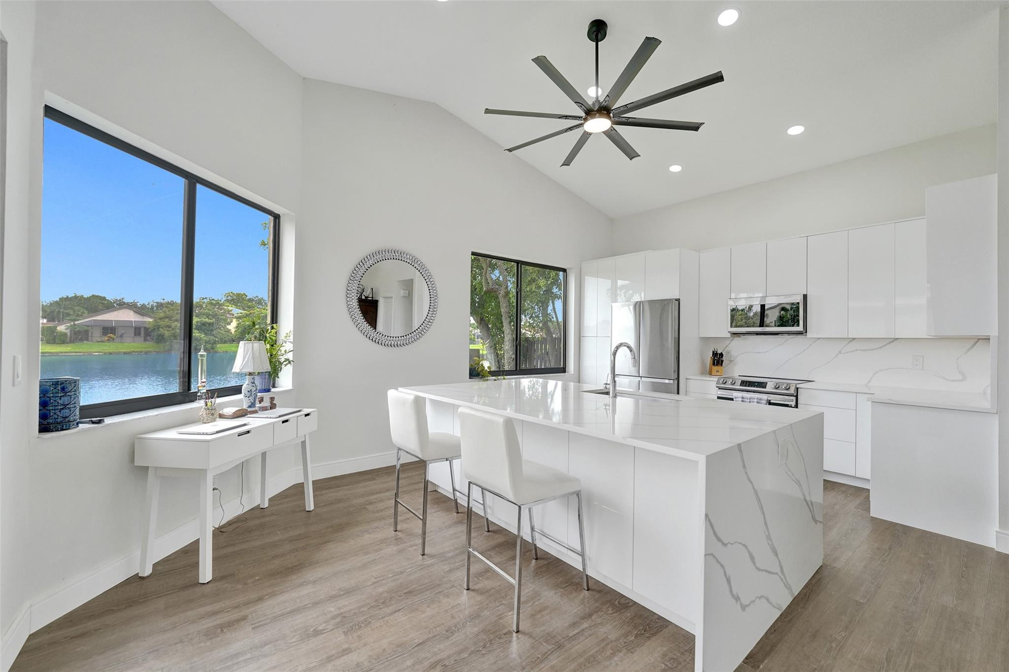 10370 NW 14th St