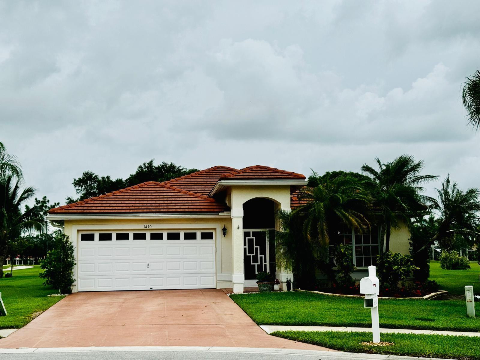 6190 Harbour Greens Drive