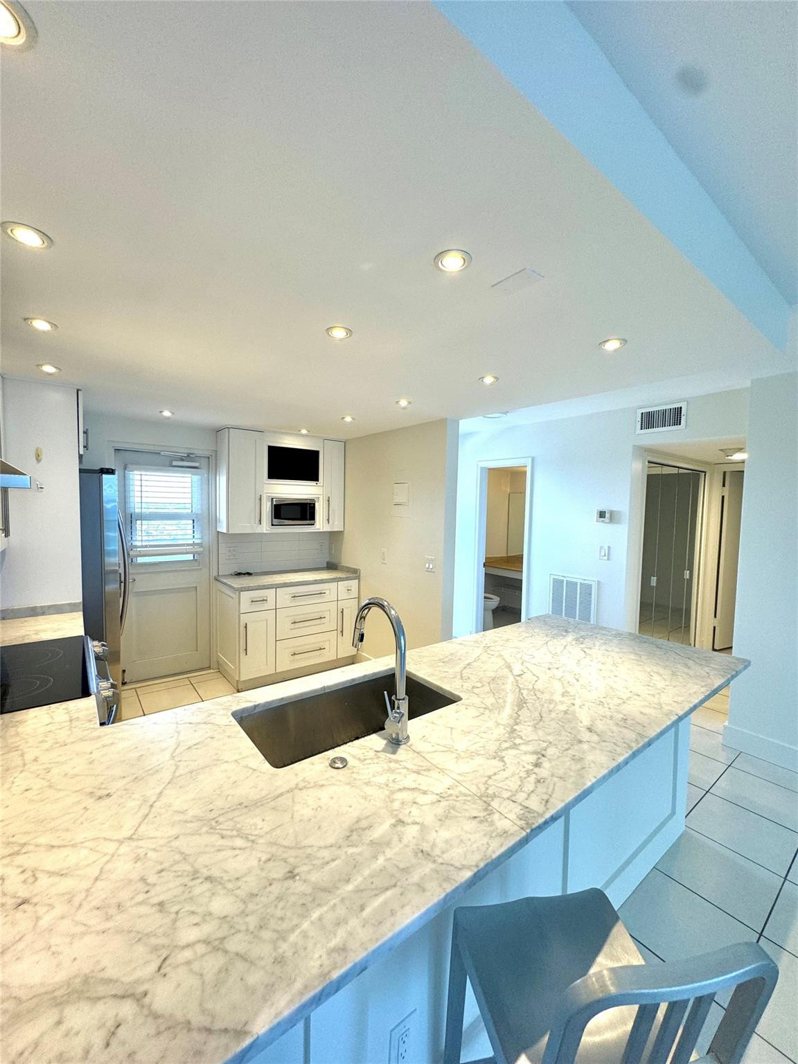 2200 NE 33rd Ave 17C