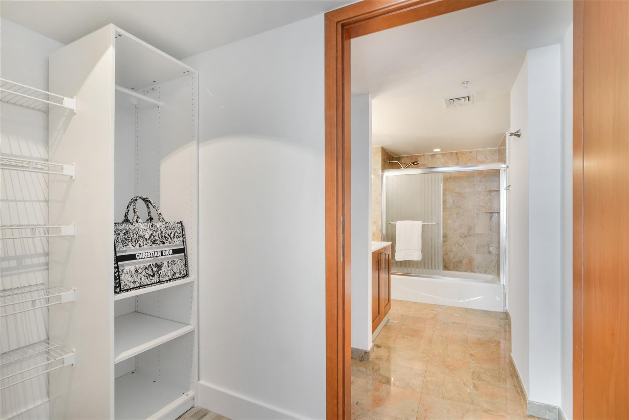 9499 Collins Ave 706