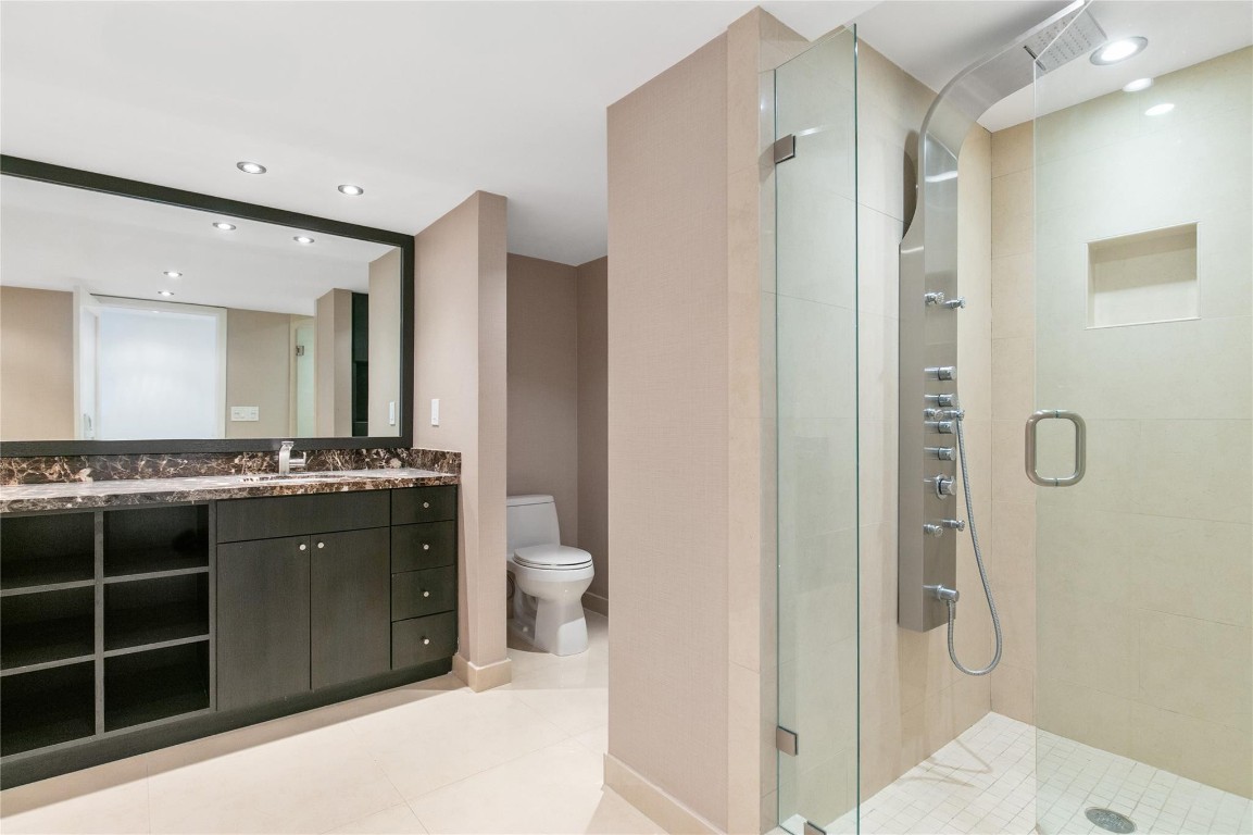 19707 Turnberry Way 7D