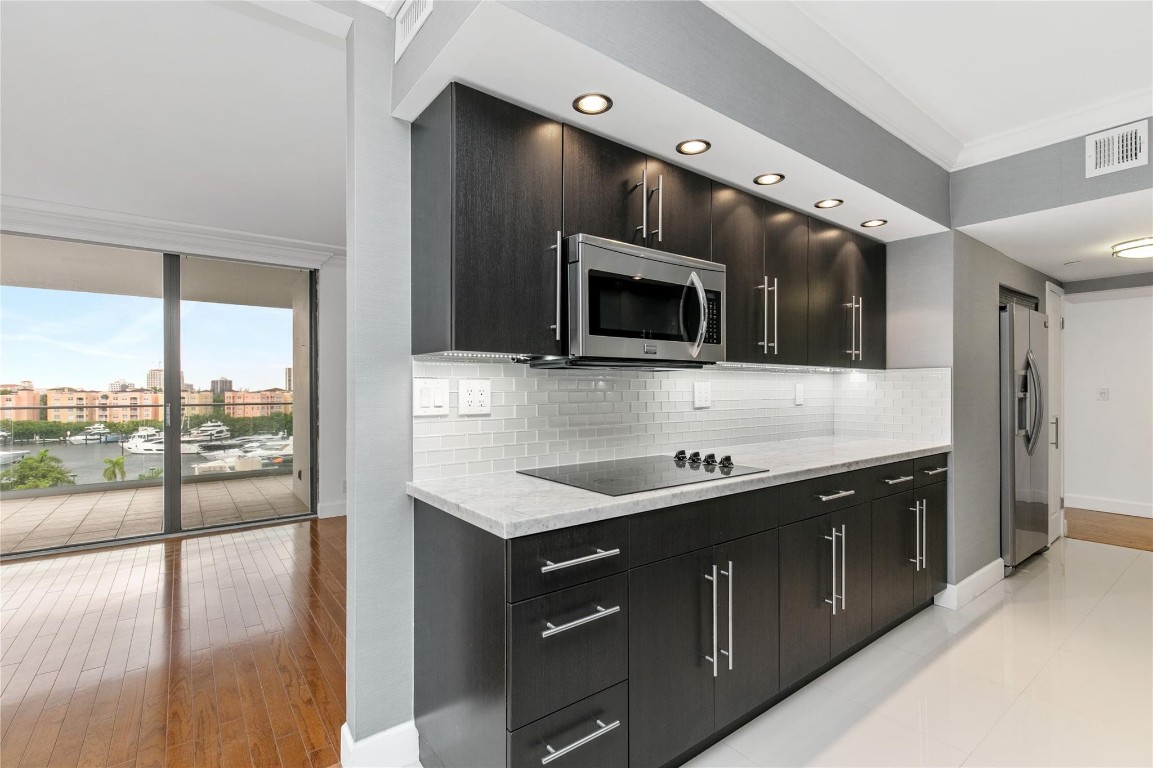 19707 Turnberry Way 7D