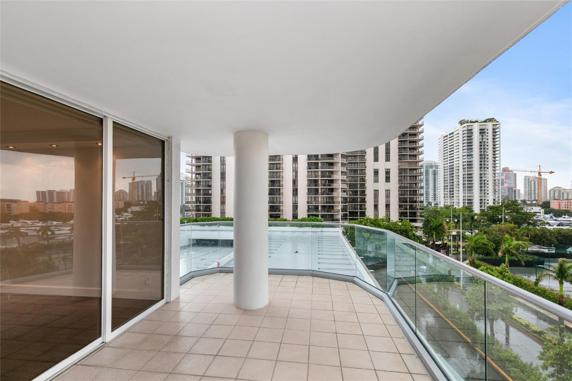 19707 Turnberry Way 7D