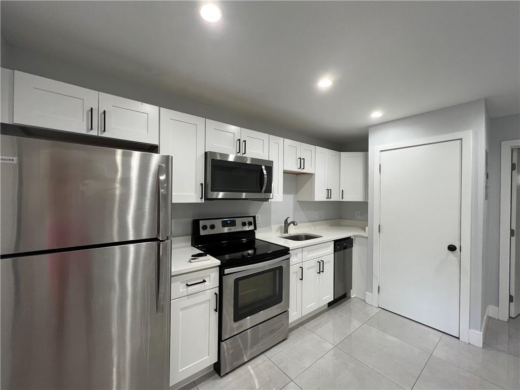 820 N Victoria Park Rd 3