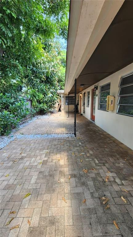 820 N Victoria Park Rd 3