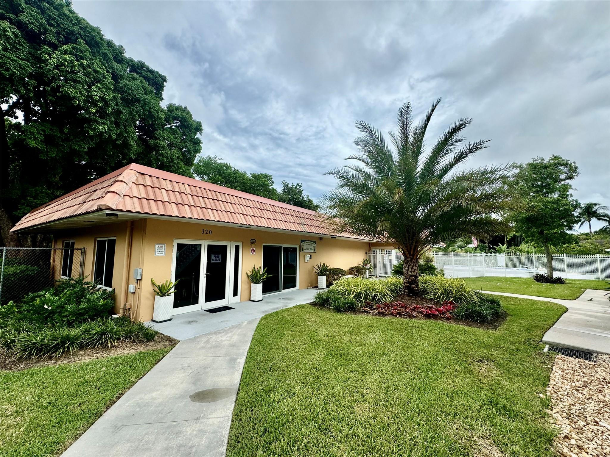 300 NE 19th Court 118N, Wilton Manors Unit: 118N
