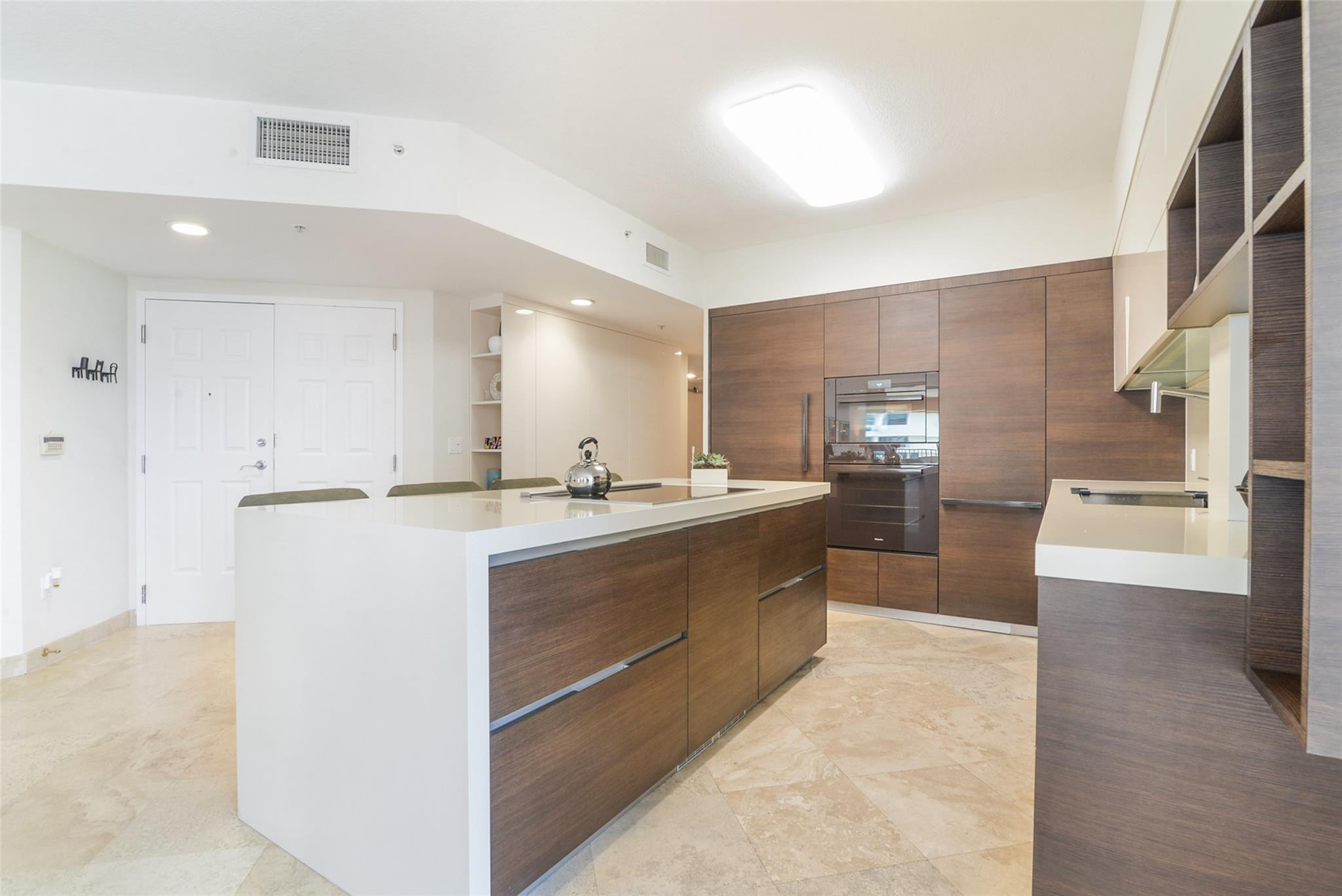 100 S Birch Road 802