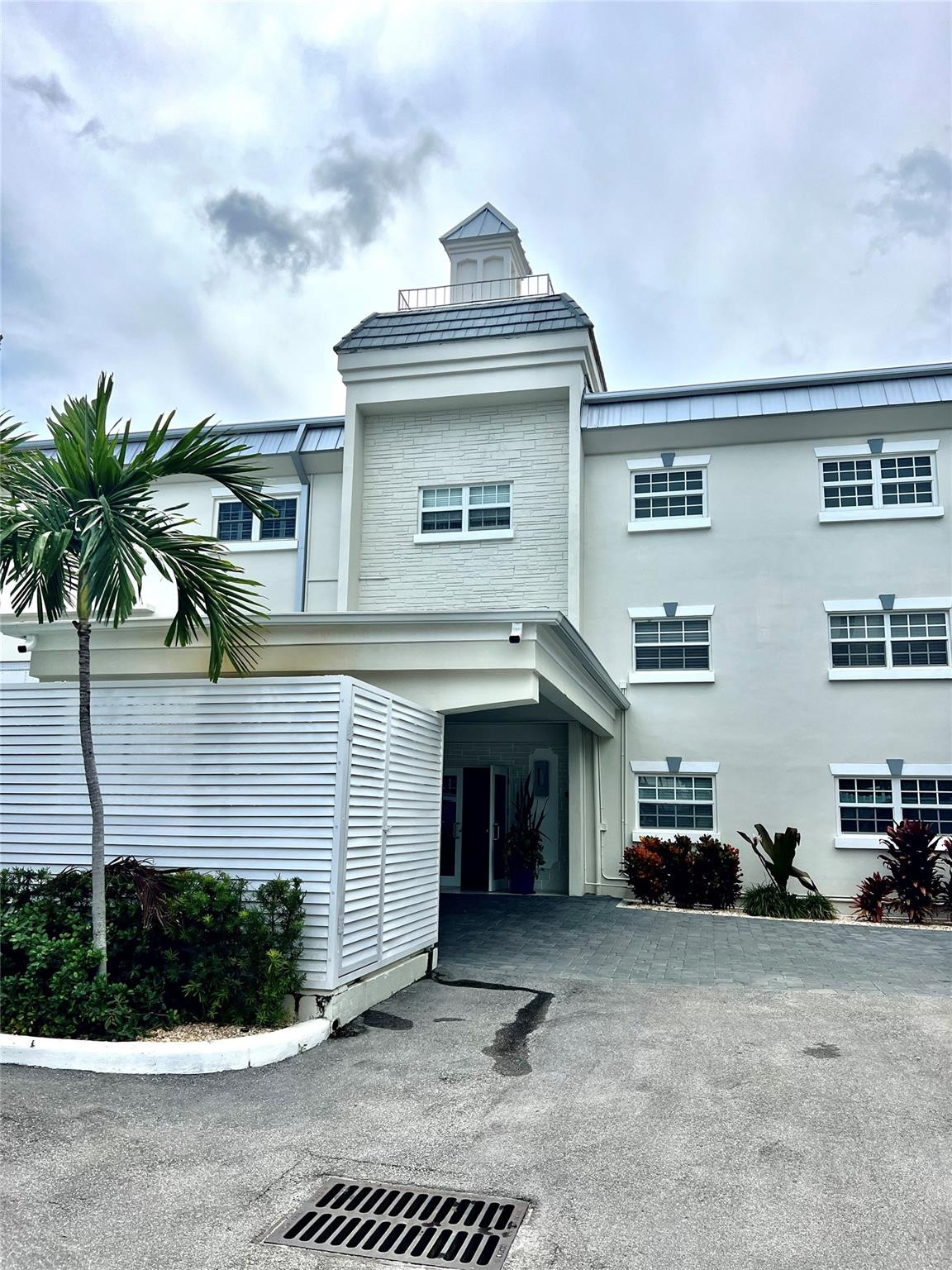 1439 S Ocean Blvd 302