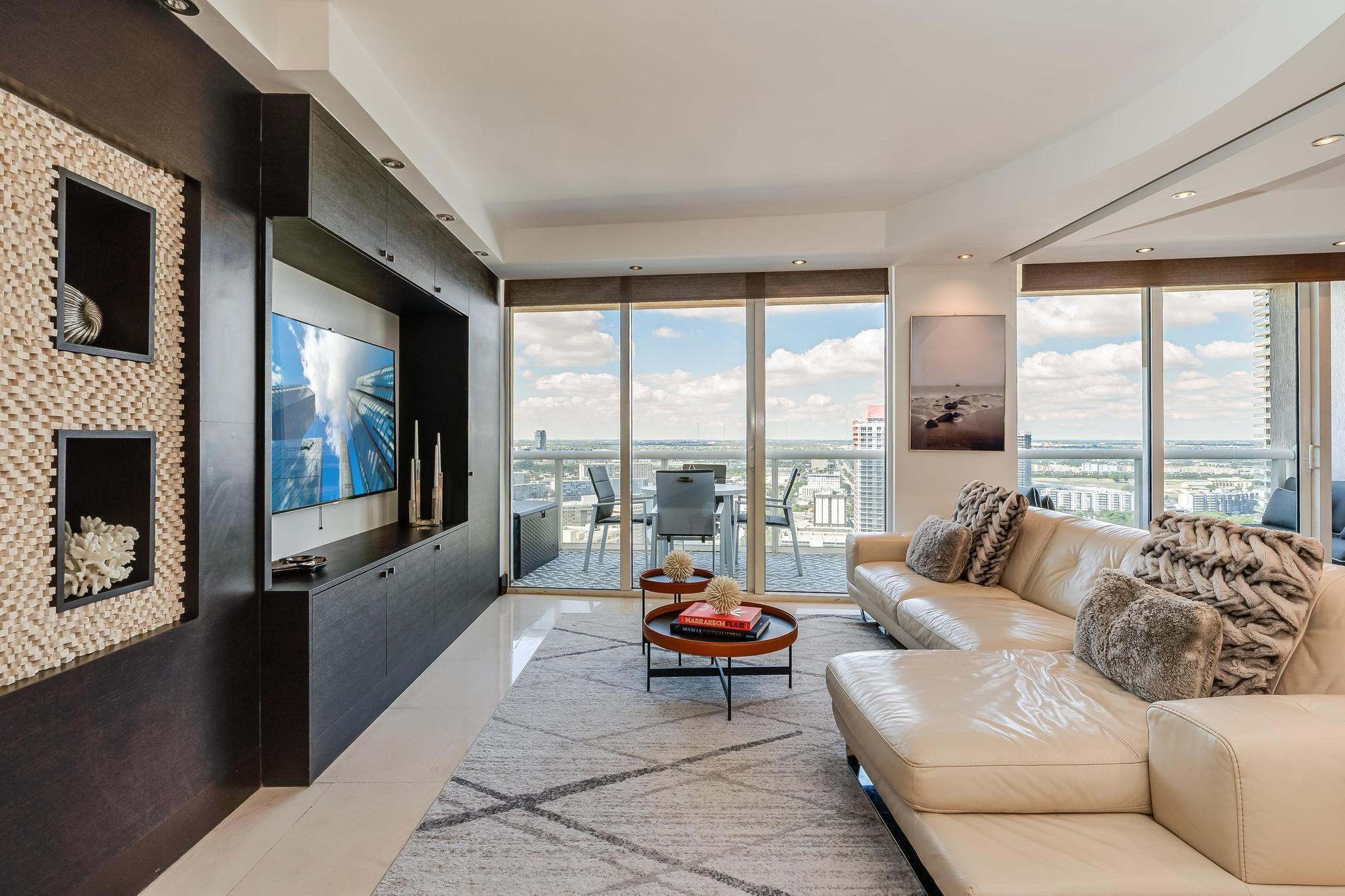 1800 S Ocean Dr 3109